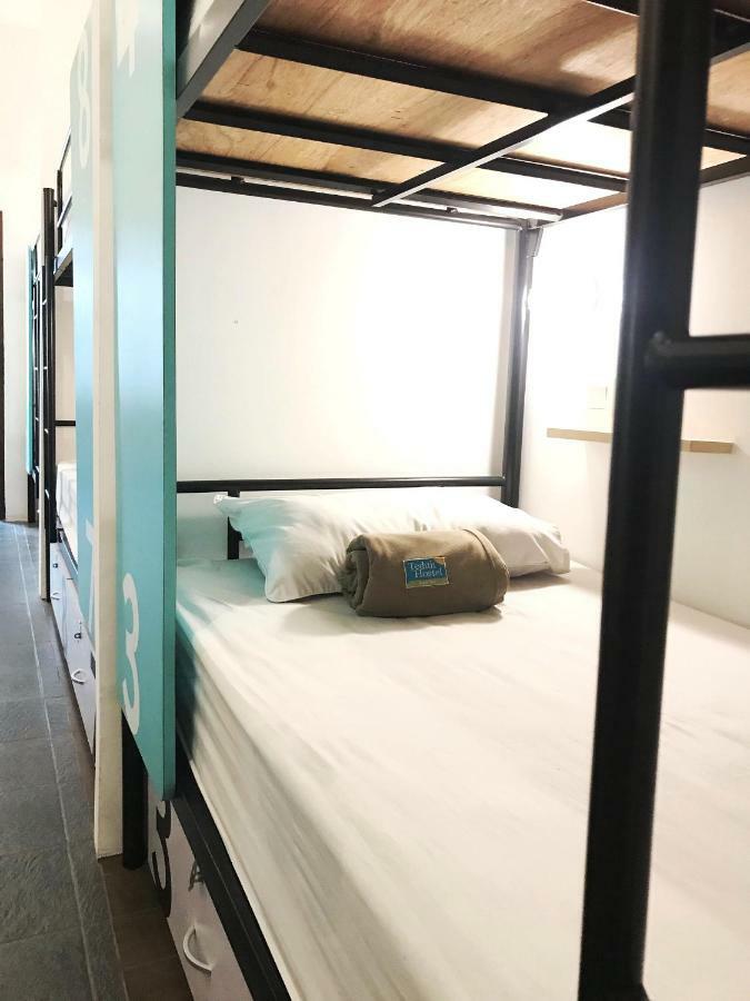 Teduh Hostel Kota Tua Jakarta Luaran gambar